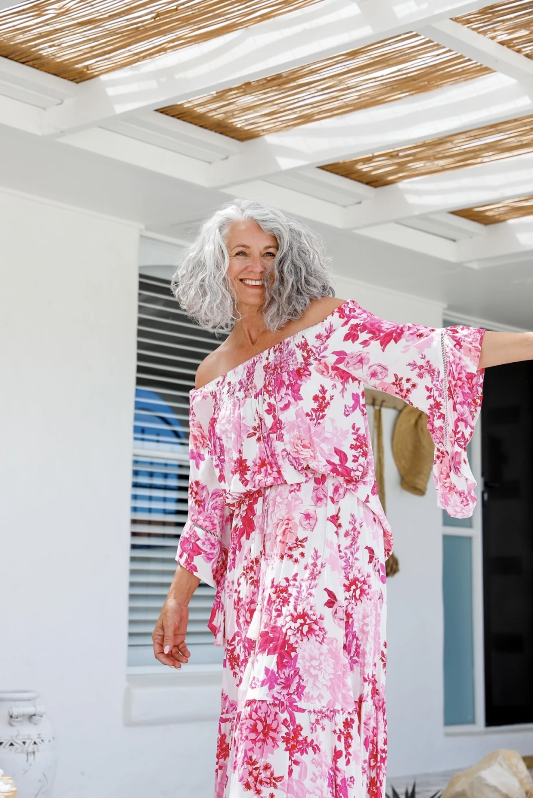 Lee Y Model, Actor theright.fit